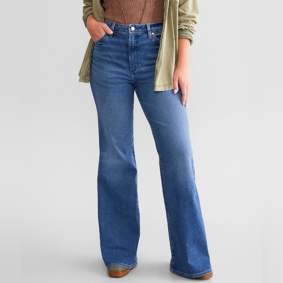 Wrangler Wanderer 622 High Rise Flare Women's 28/34 - Picture 4 of 7